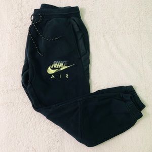 Nike Air Men’s Joggers - Size L